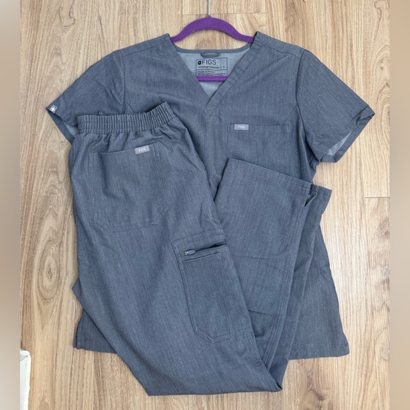 Figs Scrub Set - Picture 1 of 4